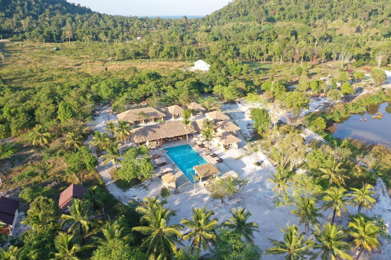 Beachwalk Koh Rong Kaoh Touch エクステリア 写真